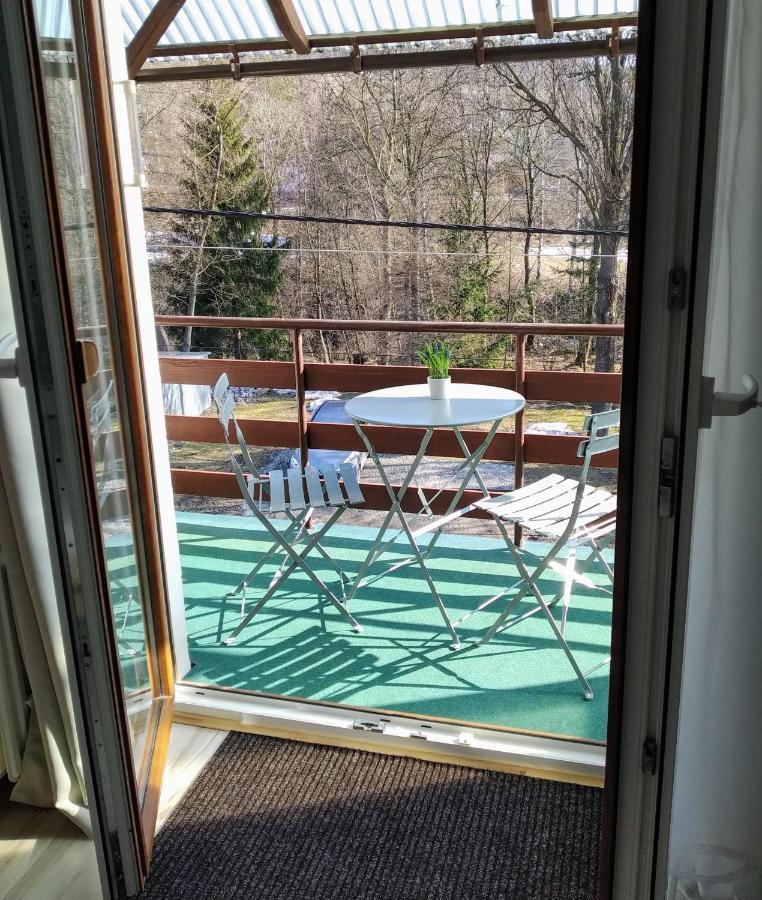 Kwatera U Somsiada -Apartament Мушина Екстериор снимка